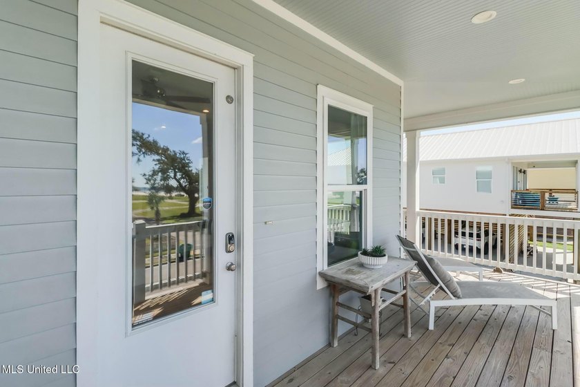 Stunning 6-year-old custom home sits on an oversized lot just - photo 23