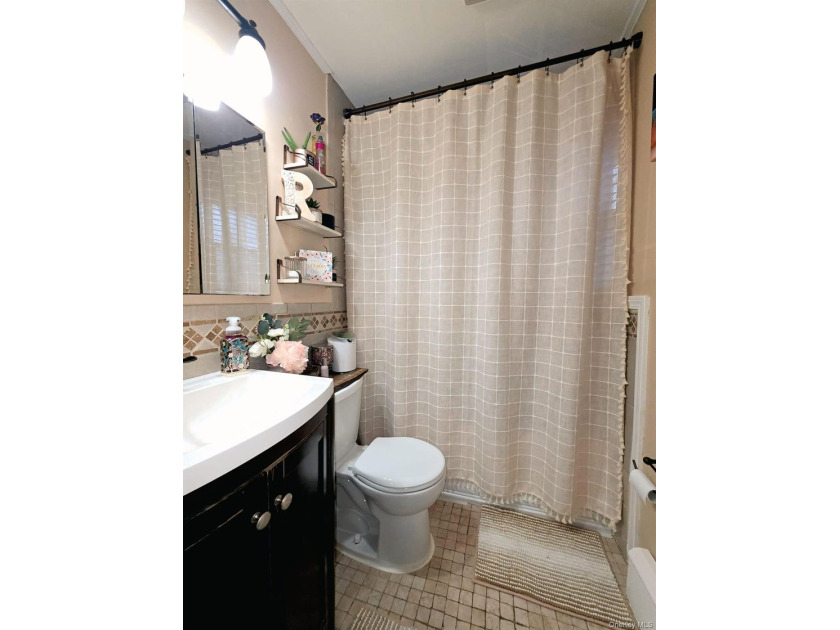 BACK ON MARKET! Welcome to your dream home in Baldwin! This - photo 10