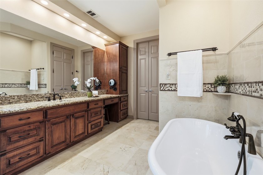 Welcome to 3536 Bay Ridge Drive - a beautifully updated - photo 20