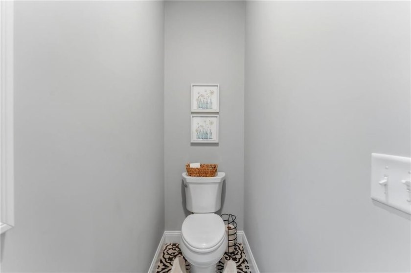 Welcome to the absolutely beautiful one-level living home in one - photo 23