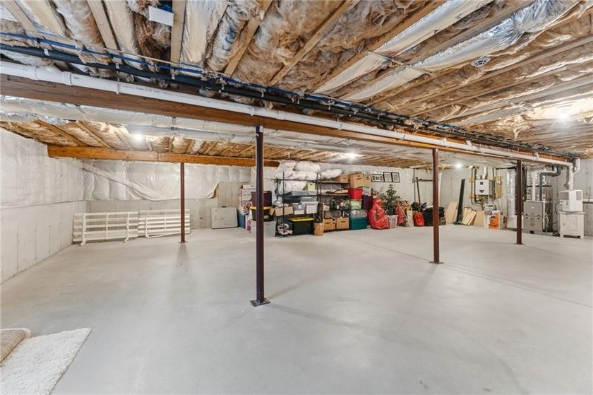 Welcome to the absolutely beautiful one-level living home in one - photo 27