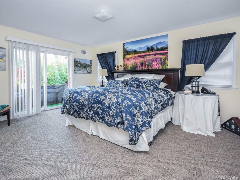 Quality Custom Built Duplex by a Top Hamptons Builder - photo 6