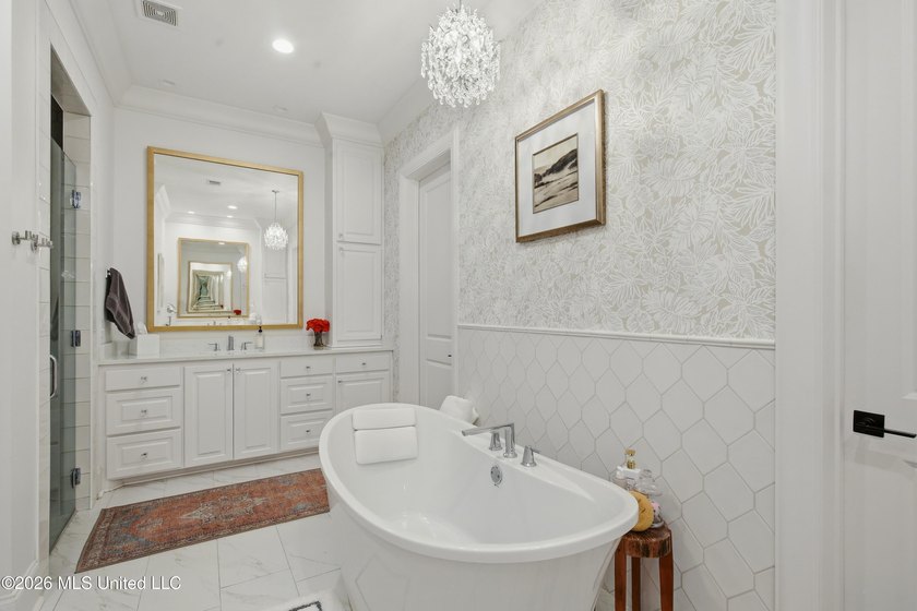 Professional pictures coming soon. Experience exceptional - photo 31
