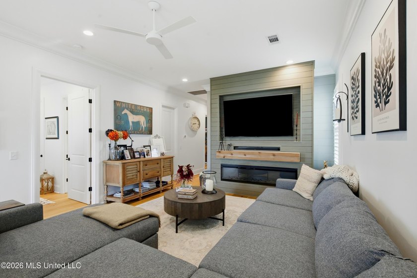 Professional pictures coming soon. Experience exceptional - photo 50