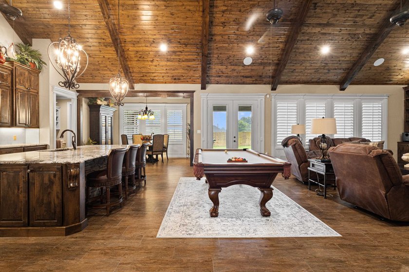 Exceptional custom-built 3-bedroom, 2 1/2 bath home designed - photo 7