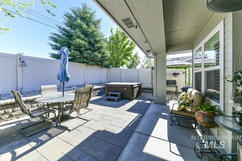 Beautiful single level home built by Riverwood Homes. This ADA - photo 42