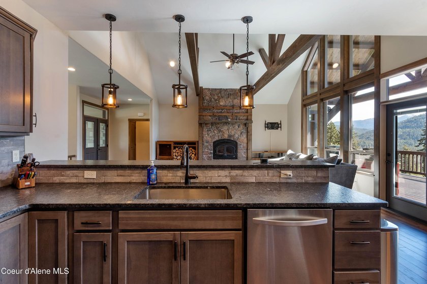 Perched above The Idaho Club, this exceptional luxury home - photo 7