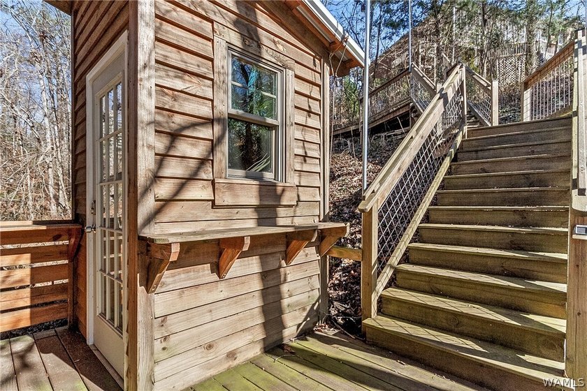 Welcome to lakeside living at its finest! This beautifully - photo 40