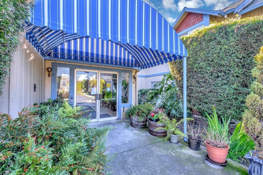 Are you a senior, looking for an affordable condo in a - photo 12