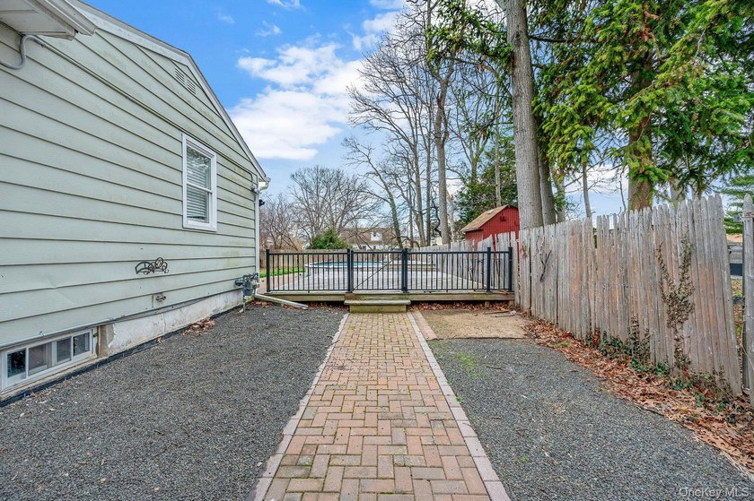 Beautiful ranch home style perfect for enjoying the summer this - photo 16