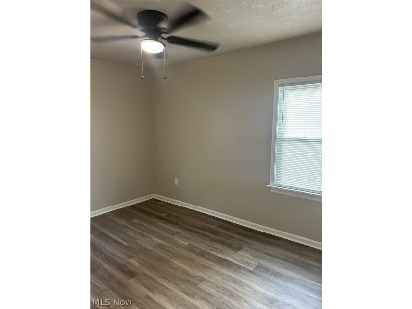 This Stunning Colonial 4 bedroom 1 full and 2 half baths, fenced - photo 20