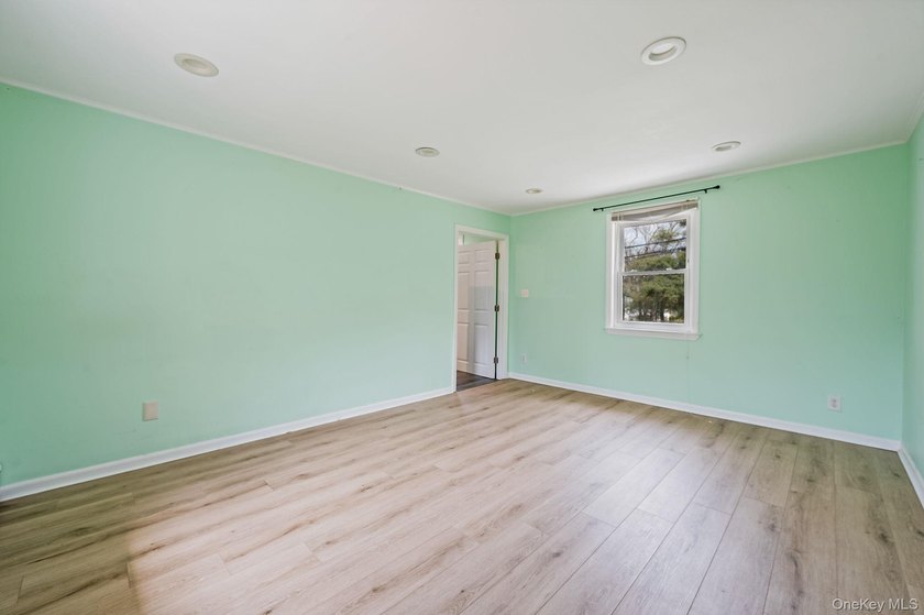 Beautiful ranch home style perfect for enjoying the summer this - photo 28