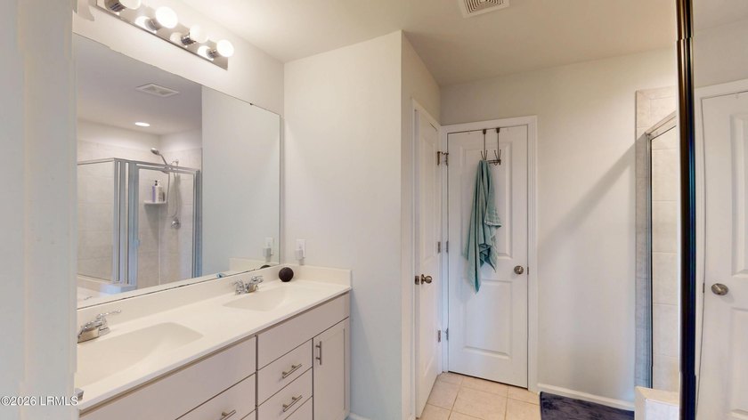 Thoughtfully upgraded throughout, this 4 bedroom, 2.5 bath - photo 43