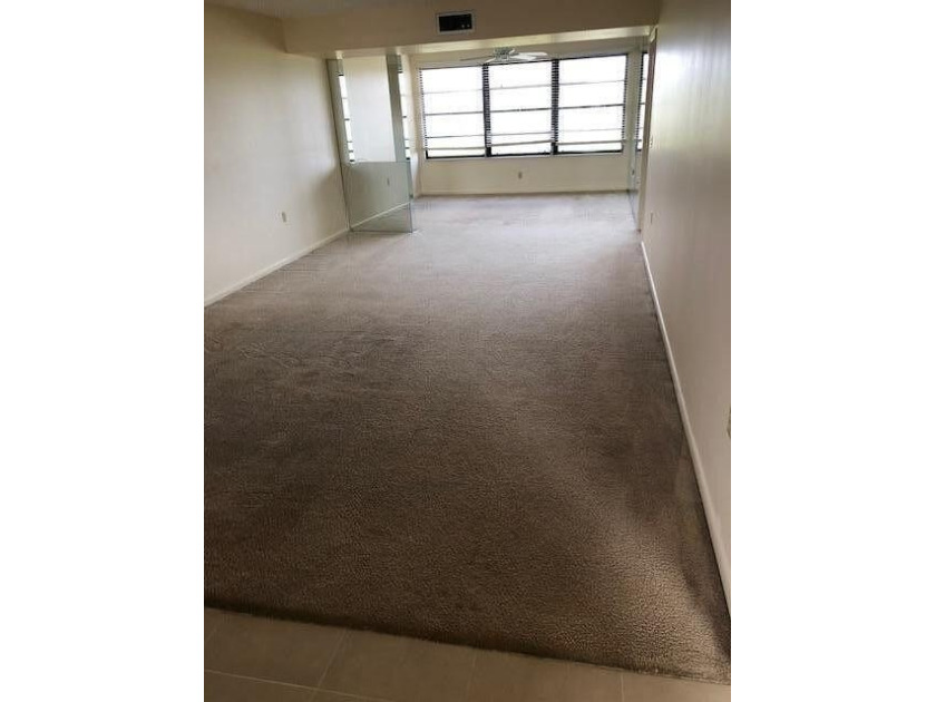 BRIGHT 2BEDROOM/2BATH FORTH FLOOR PENTHOUSE END UNIT OFFERS - photo 3