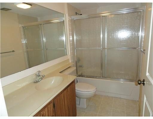 BRIGHT 2BEDROOM/2BATH FORTH FLOOR PENTHOUSE END UNIT OFFERS - photo 7