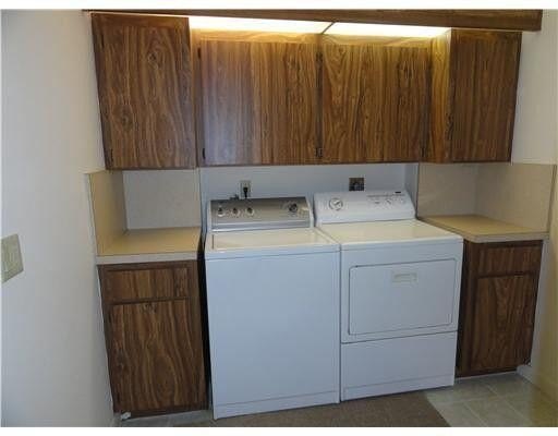 BRIGHT 2BEDROOM/2BATH FORTH FLOOR PENTHOUSE END UNIT OFFERS - photo 8