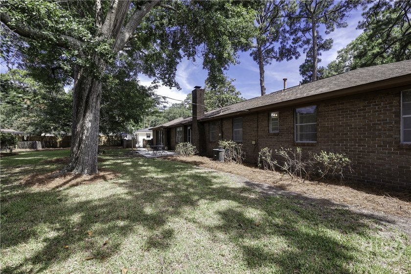 Welcome to 12 Jameswood Avenue, a charming all-brick - photo 11