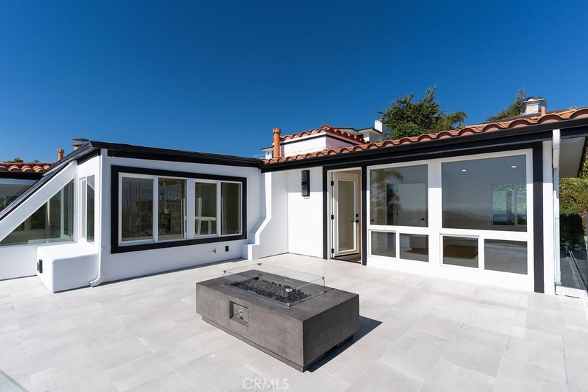 This newly renovated home with breathtaking 180-degree ocean - photo 29