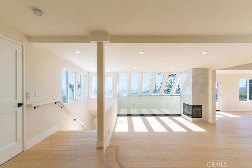 This newly renovated home with breathtaking 180-degree ocean - photo 41