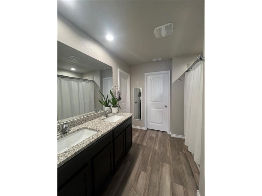 Welcome to your home sweet home! Built in 2022, this beautiful - photo 6