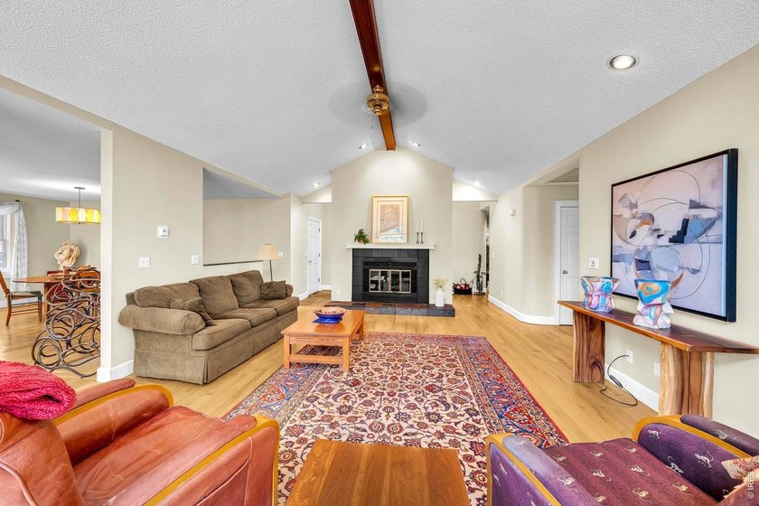 This fabulous Gunbarrel Ranch Home is located in the South - photo 7
