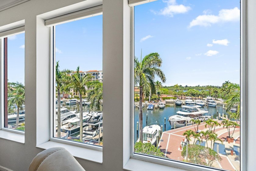 Experience luxury waterfront living at Jupiter Yacht Club, one - photo 20