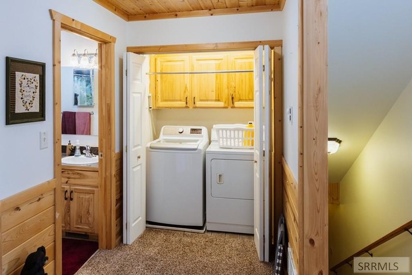 Come claim your private slice of heaven in the coveted Lakeview - photo 27