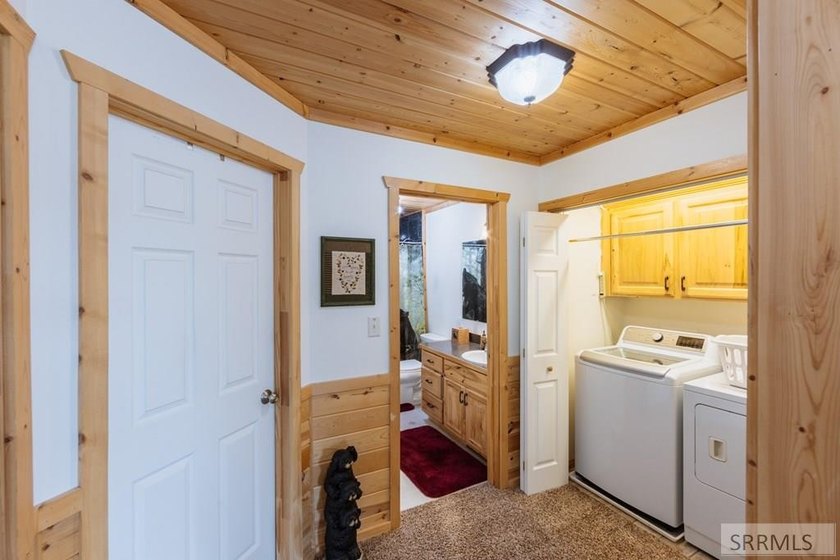 Come claim your private slice of heaven in the coveted Lakeview - photo 29
