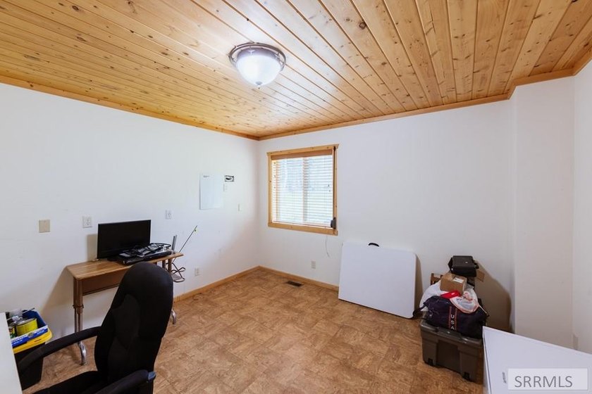 Come claim your private slice of heaven in the coveted Lakeview - photo 34