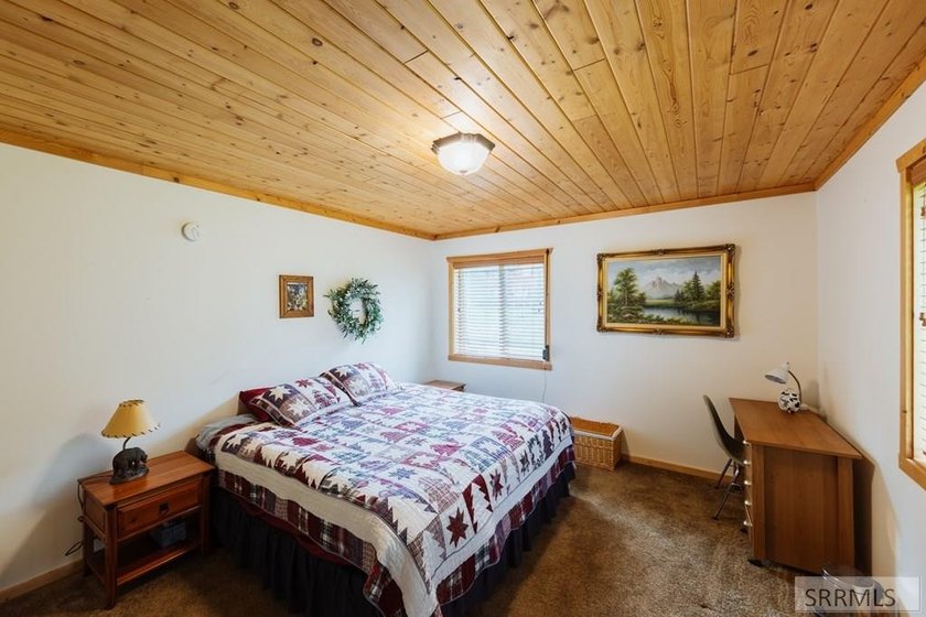 Come claim your private slice of heaven in the coveted Lakeview - photo 37