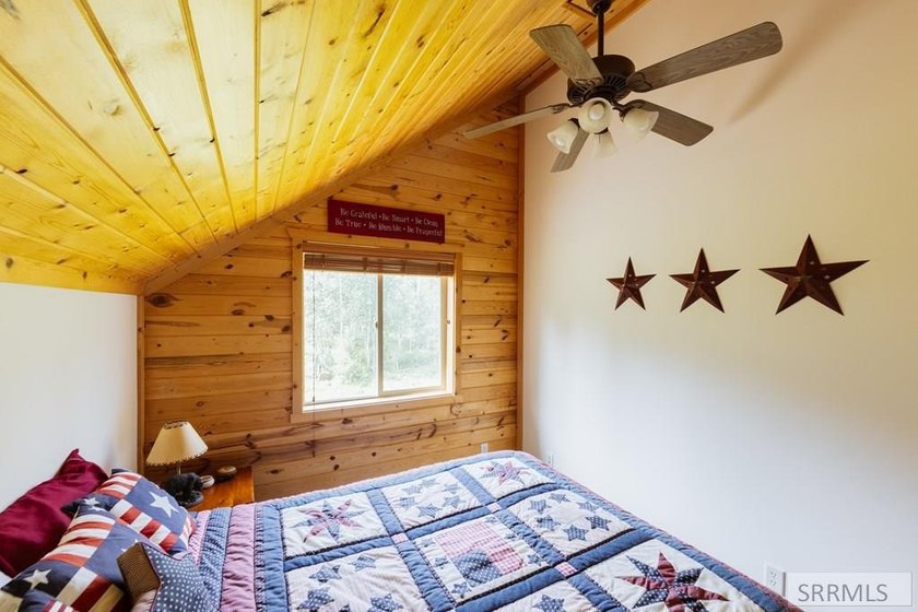 Come claim your private slice of heaven in the coveted Lakeview - photo 40