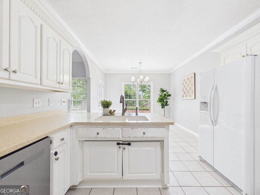 Welcome home to this beautiful 2-bedroom, 2-bath residence in - photo 19