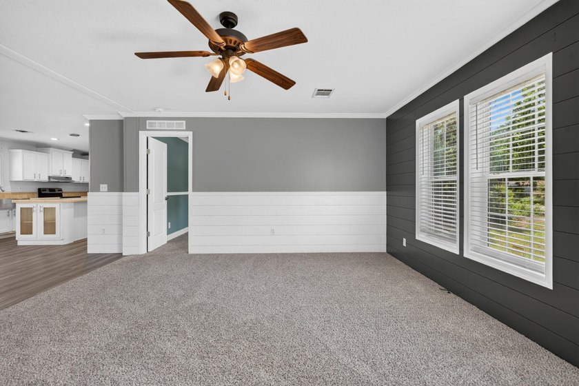 Spacious 5-bedroom, 3-bath mobile home built in 2017, offering - photo 22