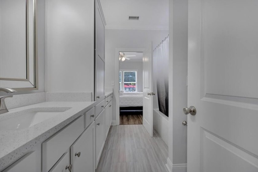 This is the kind of property that makes short-term rental - photo 24