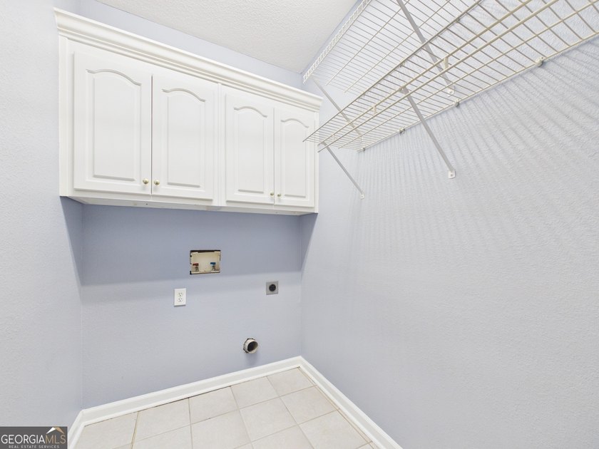 Welcome home to this beautiful 2-bedroom, 2-bath residence in - photo 32