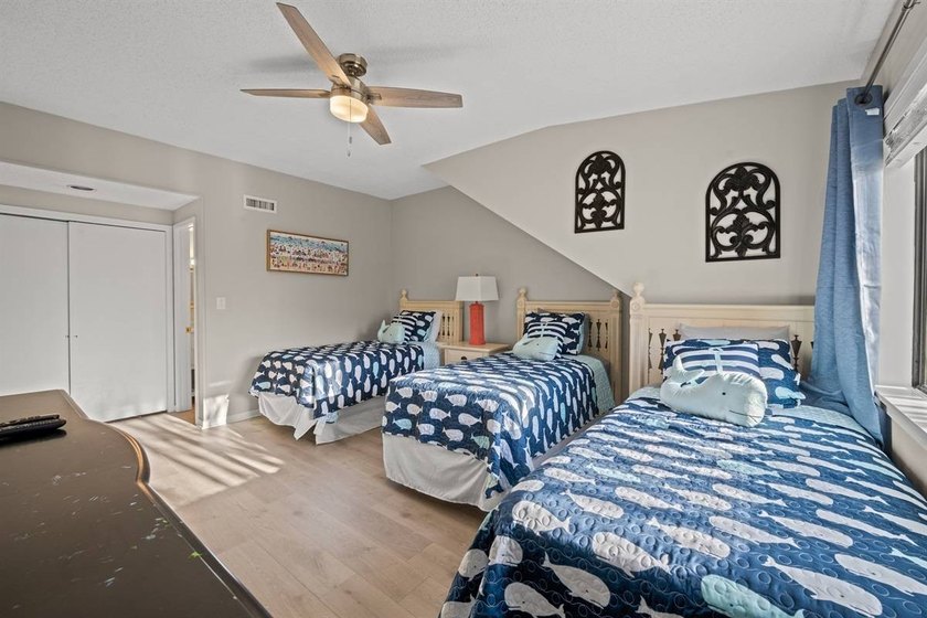 Please check out virtual tour. This property has a very healthy - photo 12