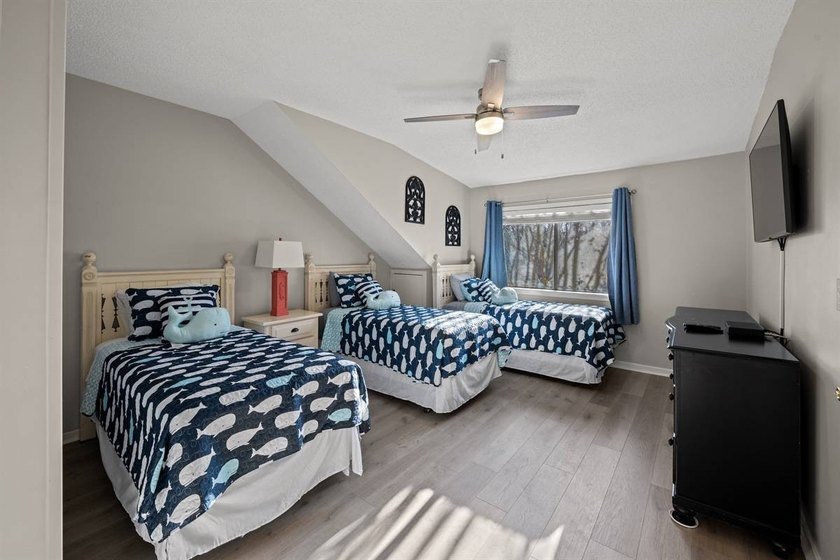 Please check out virtual tour. This property has a very healthy - photo 17
