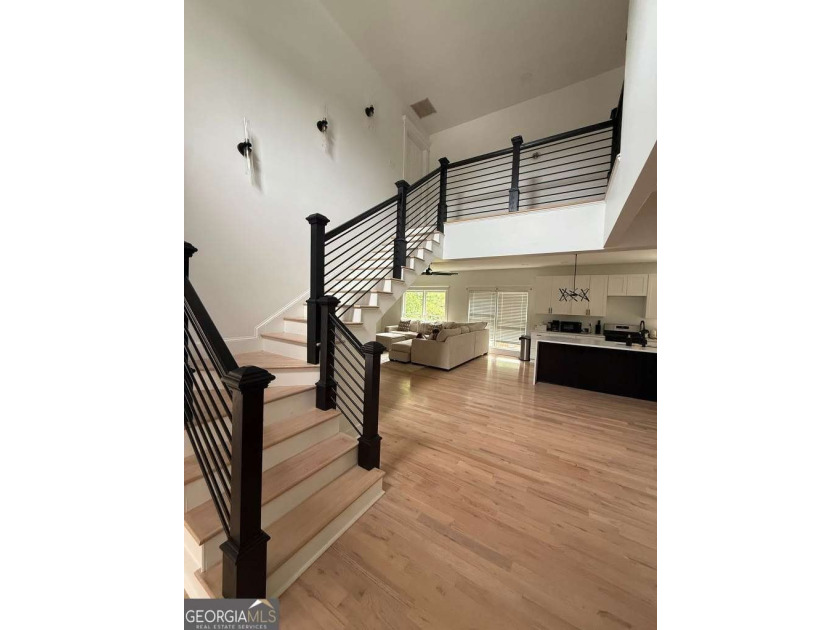 Gorgeous 4 bedroom 2.5 bath traditional style home with stunning - photo 26