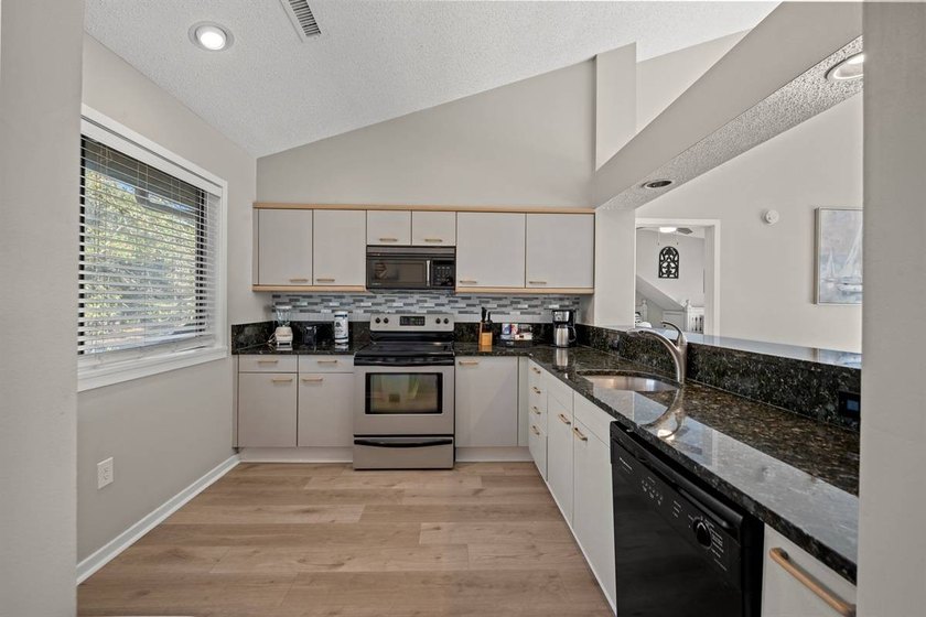 Please check out virtual tour. This property has a very healthy - photo 38