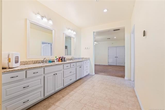 LAKEFRONT HOME + PRIVATE SANDY BEACH! Welcome to your dream - photo 43