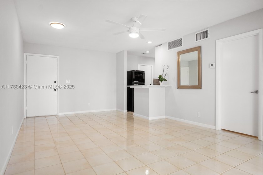 Experience modern living in this fully remodeled 1-bedroom - photo 11
