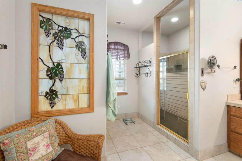 MLS# 276423 Motivated Seller! This is a MUST SEE property. Fall - photo 24