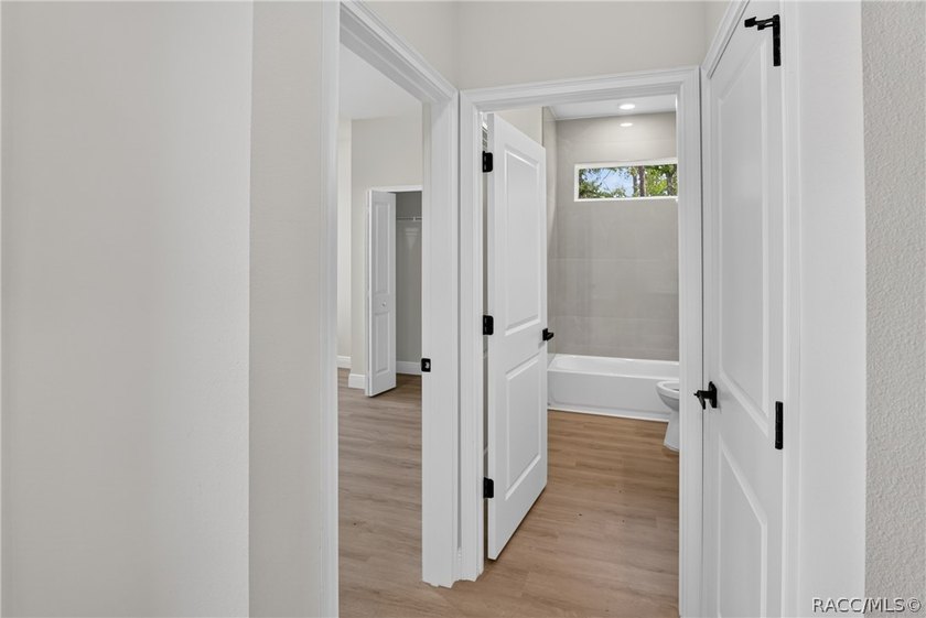 One or more photo(s) has been virtually staged. Welcome to this - photo 32