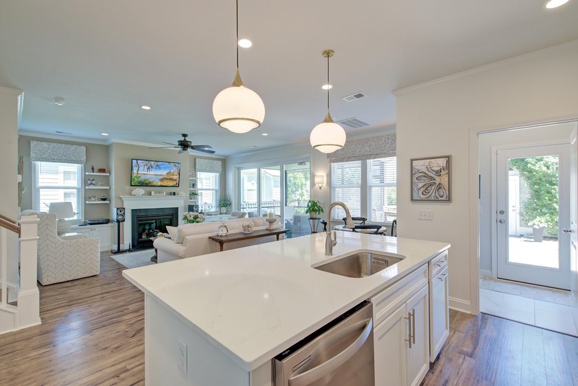 Welcome to this stunning Charleston single-style home in The - photo 41