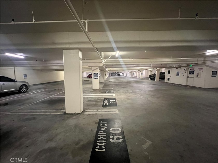It's not too often that a downtown condo offers the satiating - photo 29