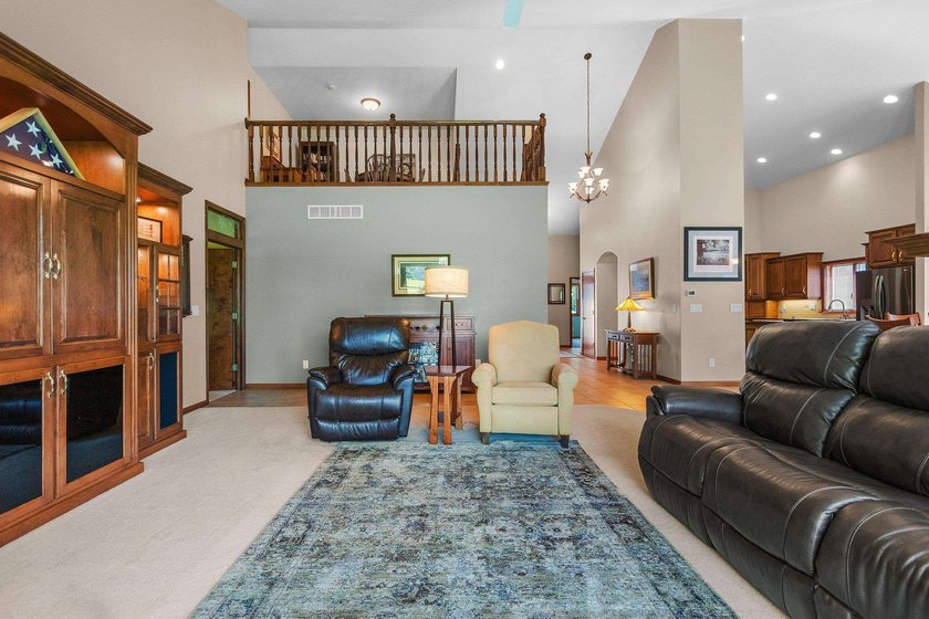 Condo MLS 50326421. Condo living at its best! Experience - photo 38