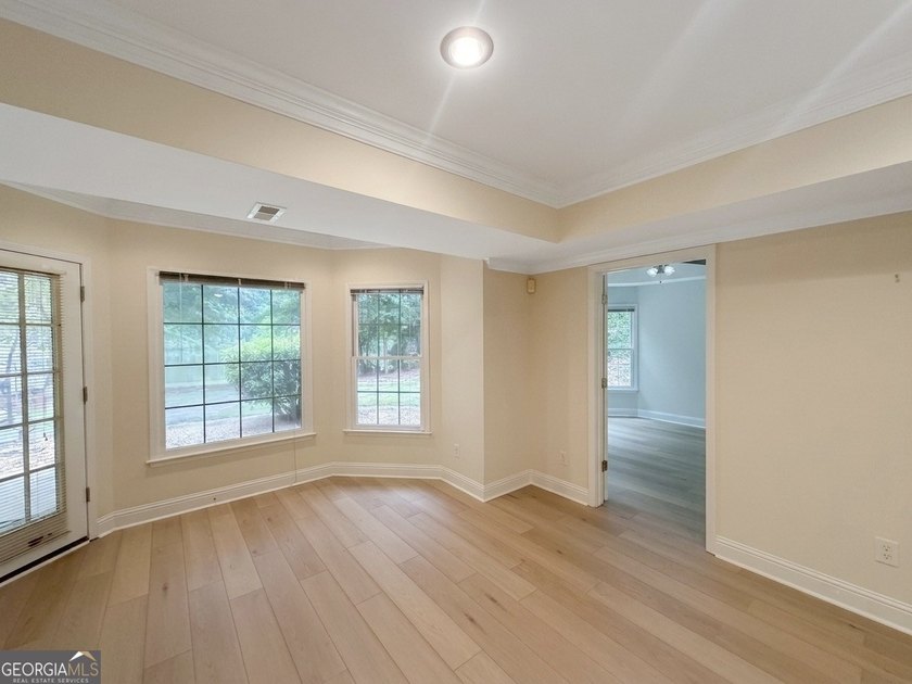 WATERFRONT RETREAT! Where a beautiful lake view and comfortable - photo 40