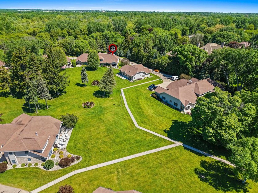 Condo MLS 50326421. Condo living at its best! Experience - photo 60