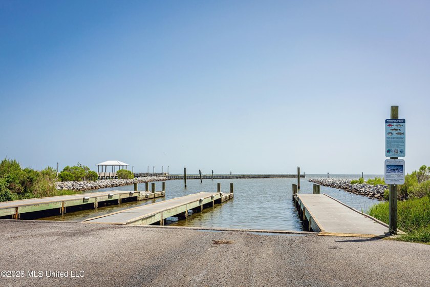 Tucked away on a quiet street in Gulf Park Estates, this - photo 47