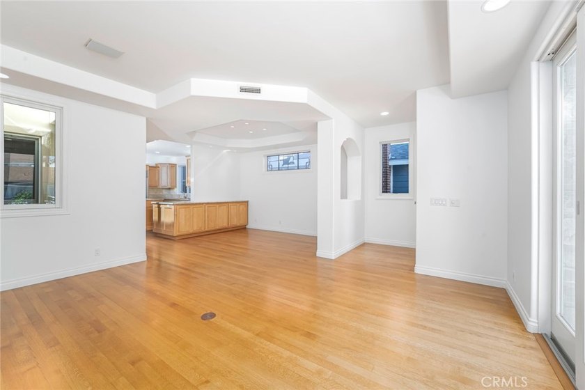 119 Opal Ave is nestled in the heart of beautiful Balboa Island - photo 11